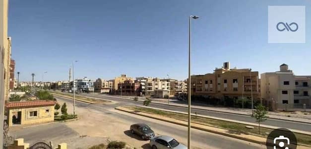  شقة للبيع في كمبوند المستشارين – التجمع الخامس | موقع استثنائي وتشطيب فاخر  إذا كنت تبحث عن شقة جاهزة للسكن في واحدة من أرقى مناطق القاهرة الجديدة،