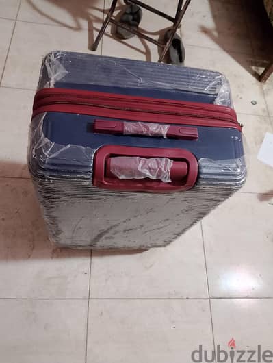 طقم شنط سفر كامل جديد تلت مقاسات