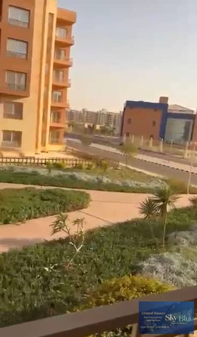 For rent, a 170m apartment in Wessal Al-Shorouk compound