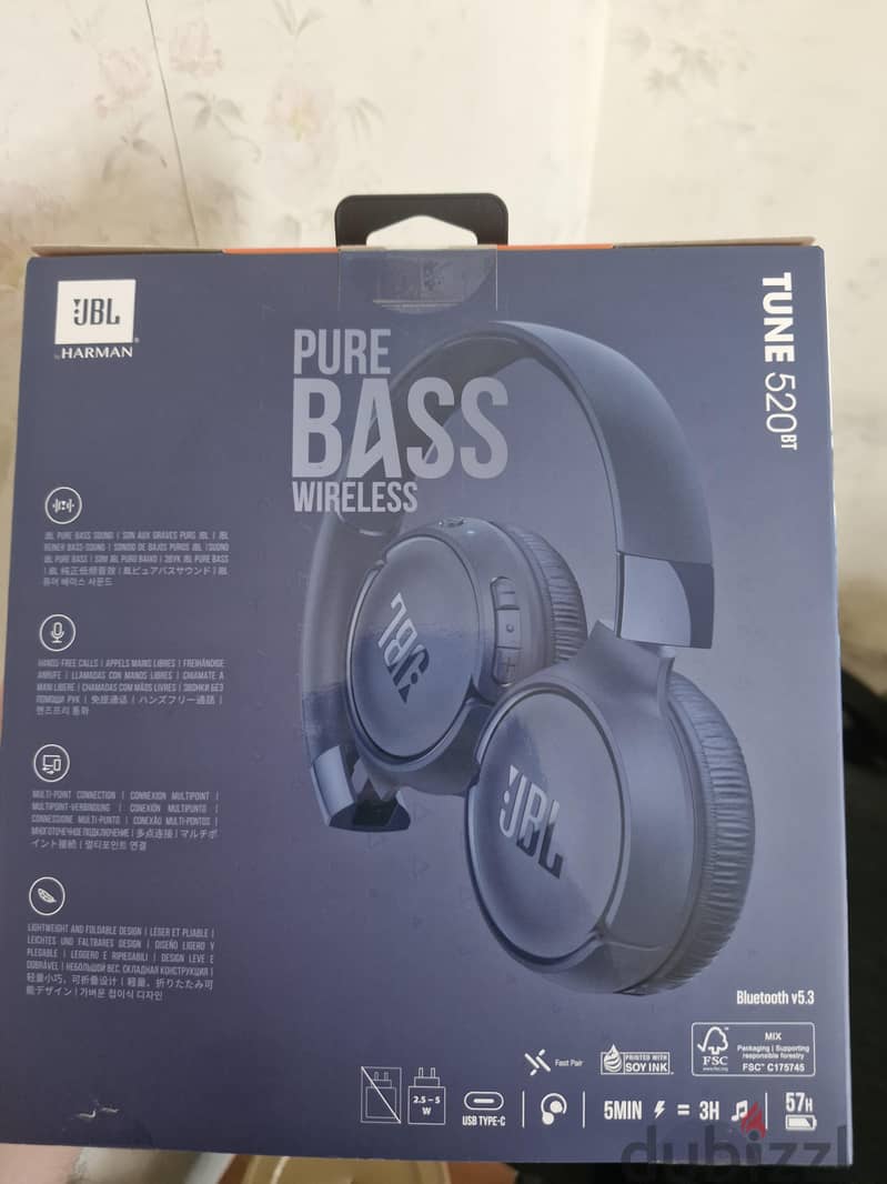 JBL Tune 520BT headset 1