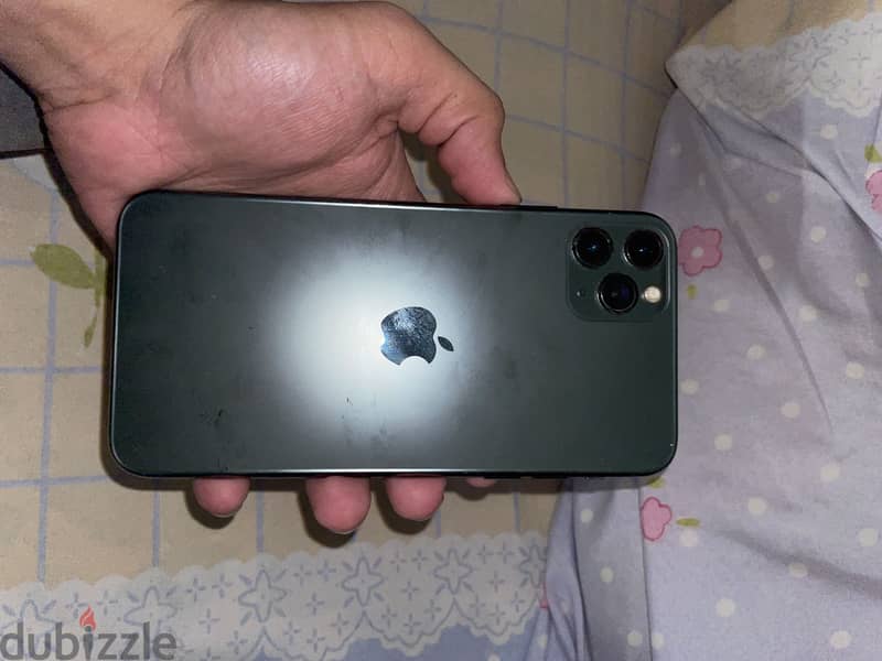Apple - iPhone 11 Pro Max 4