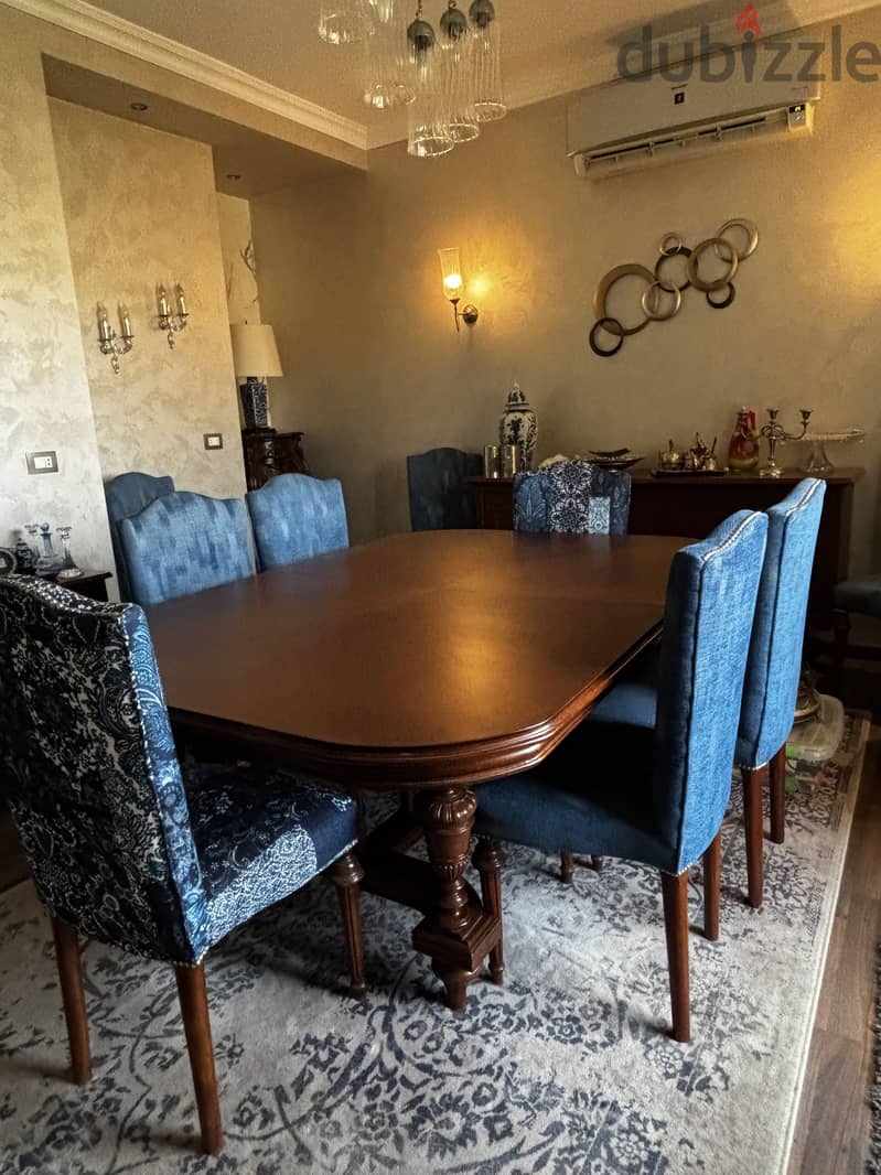 Dining table + 10 chairs 3