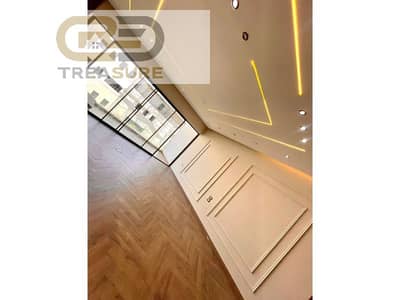 شقة بالمطبخ والتكييفات للإيجار في ليك فيو-lake view residence