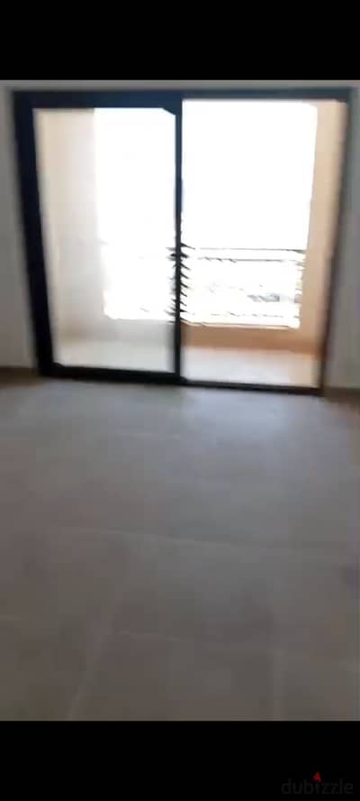 بسيليا طلعت مصطفي العاصمة الإدارية  شقة ٩٥ متر ٢نوم ١ حمام  اول سكن بها غاز ونت  لو بتدور على السكن الاستثنائي والهدوء والأمان والاستقرار يبقى الاعلان دة علشانك  سيليا كموند ساكن في جميع الخدمات  هواء نقي و راحة نفسية  يكفي انو تبع شركة طلعت مصطفي العاصمة