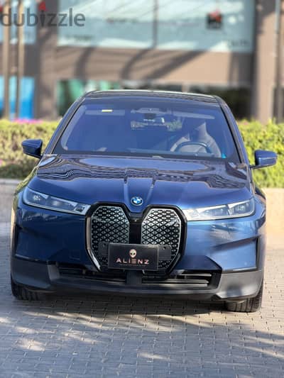 BMW IX50 2023