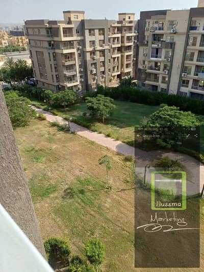 Apartment for rent, first occupation, Janna October compound, next to Al-Said Club, minutes to Dahshur Link