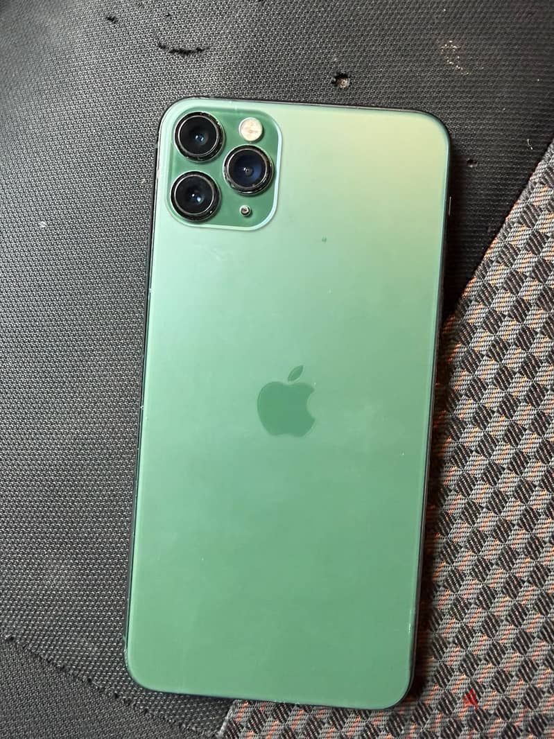 Apple - iPhone 11 Pro Max 2