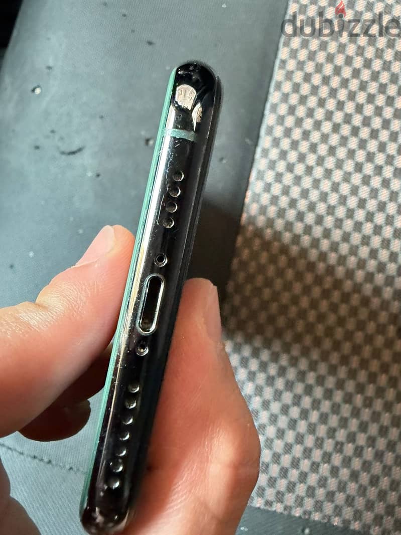 Apple - iPhone 11 Pro Max 3