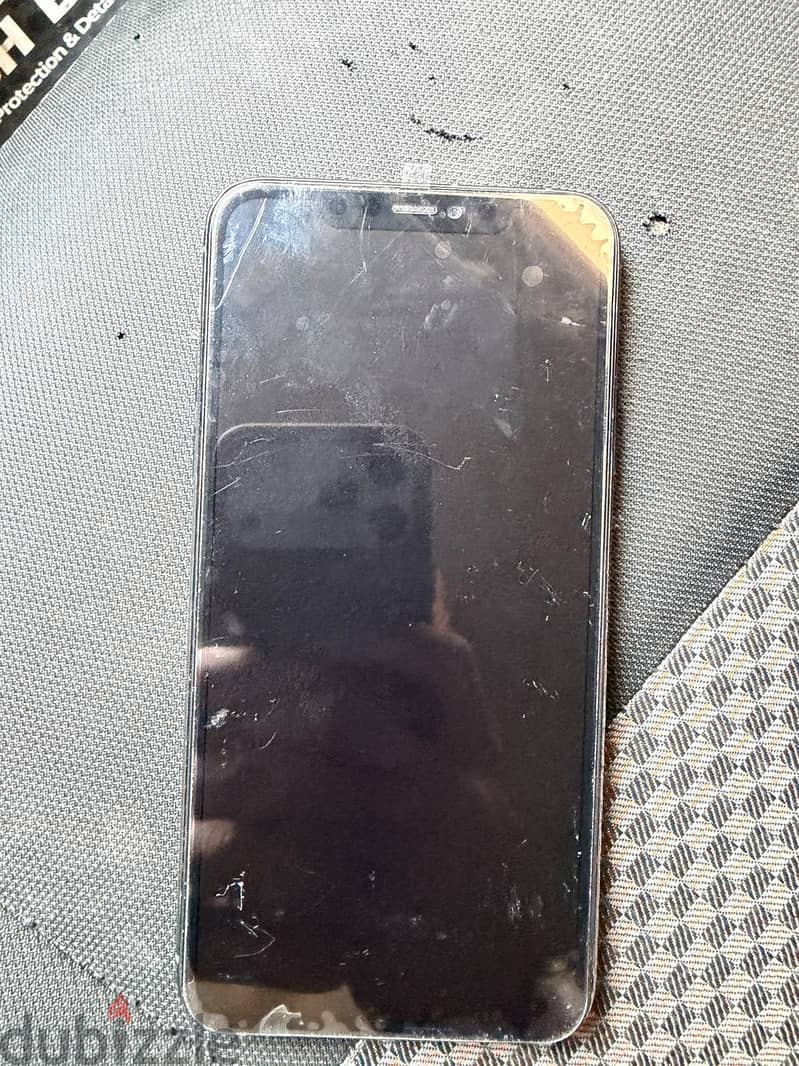 Apple - iPhone 11 Pro Max 4