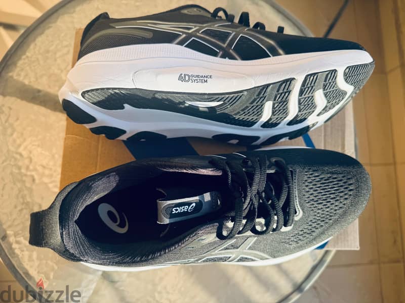 Asics GEL-Kayano 32 3