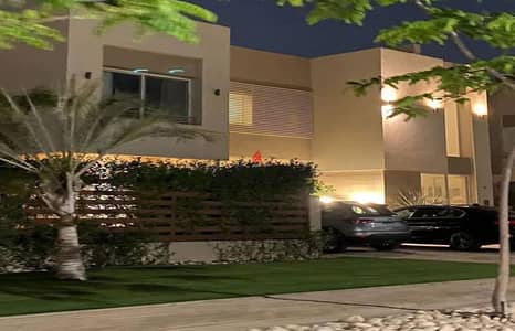 فيلا جاهزة للسكن406فيو مميز في ذا كراون من بالم هيلز