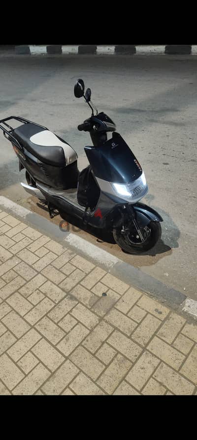 اسكوتر كهربائي