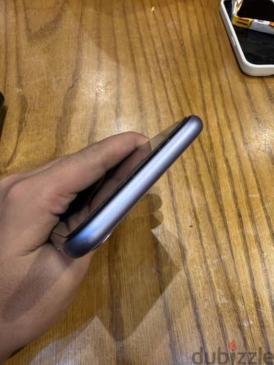 Apple - iPhone 11