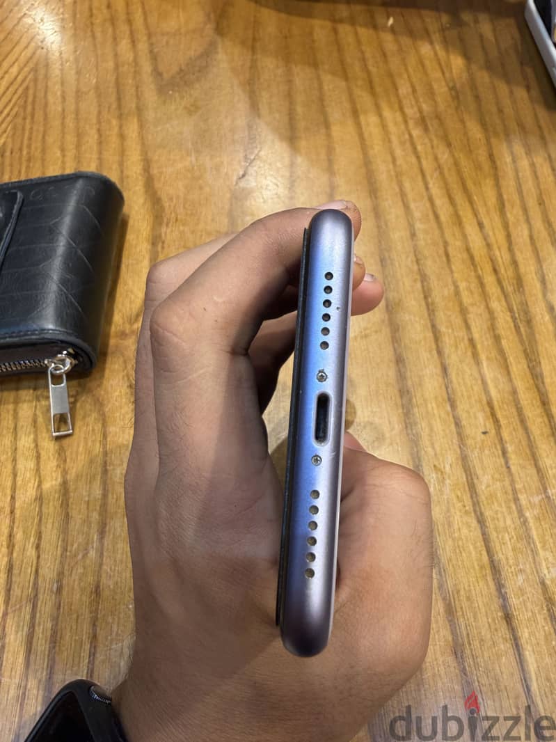 Apple - iPhone 11 1