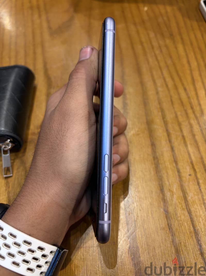 Apple - iPhone 11 3