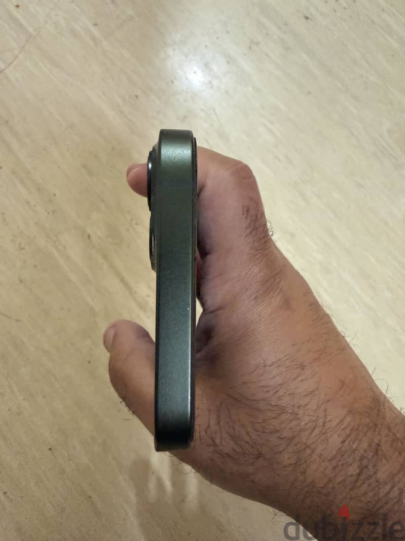 Apple - iPhone 13 4