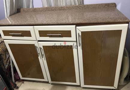 مطبخ كامل الوميتال معاه الرخامة جرانيت
