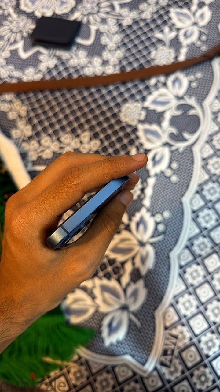 Apple - iPhone 13 3