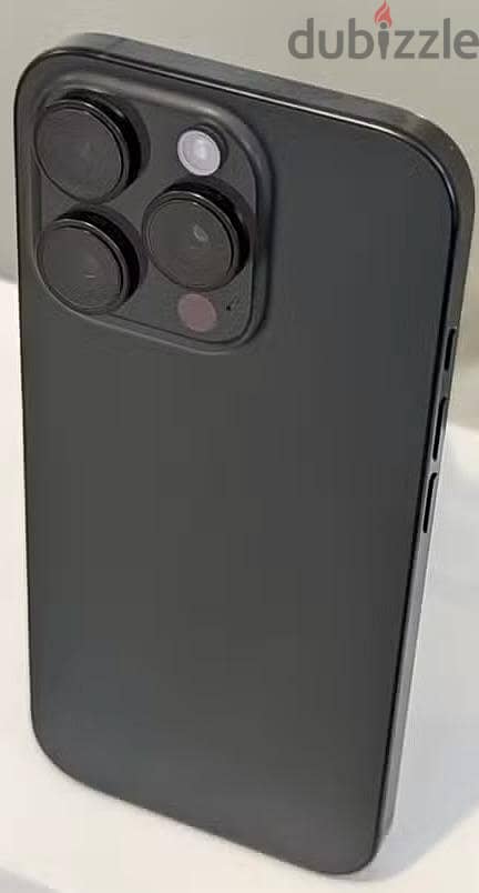 Apple - iPhone 16 Pro 2
