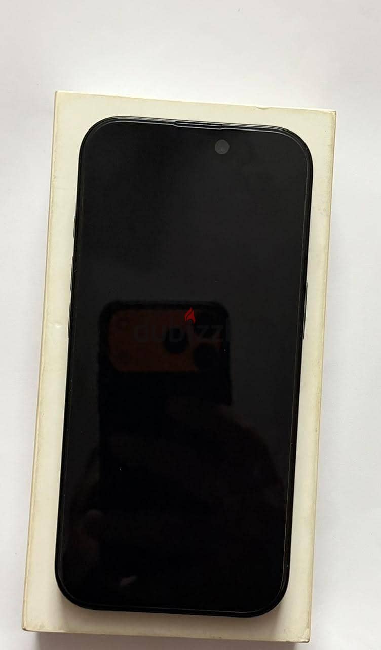 Apple - iPhone 16 Pro 6