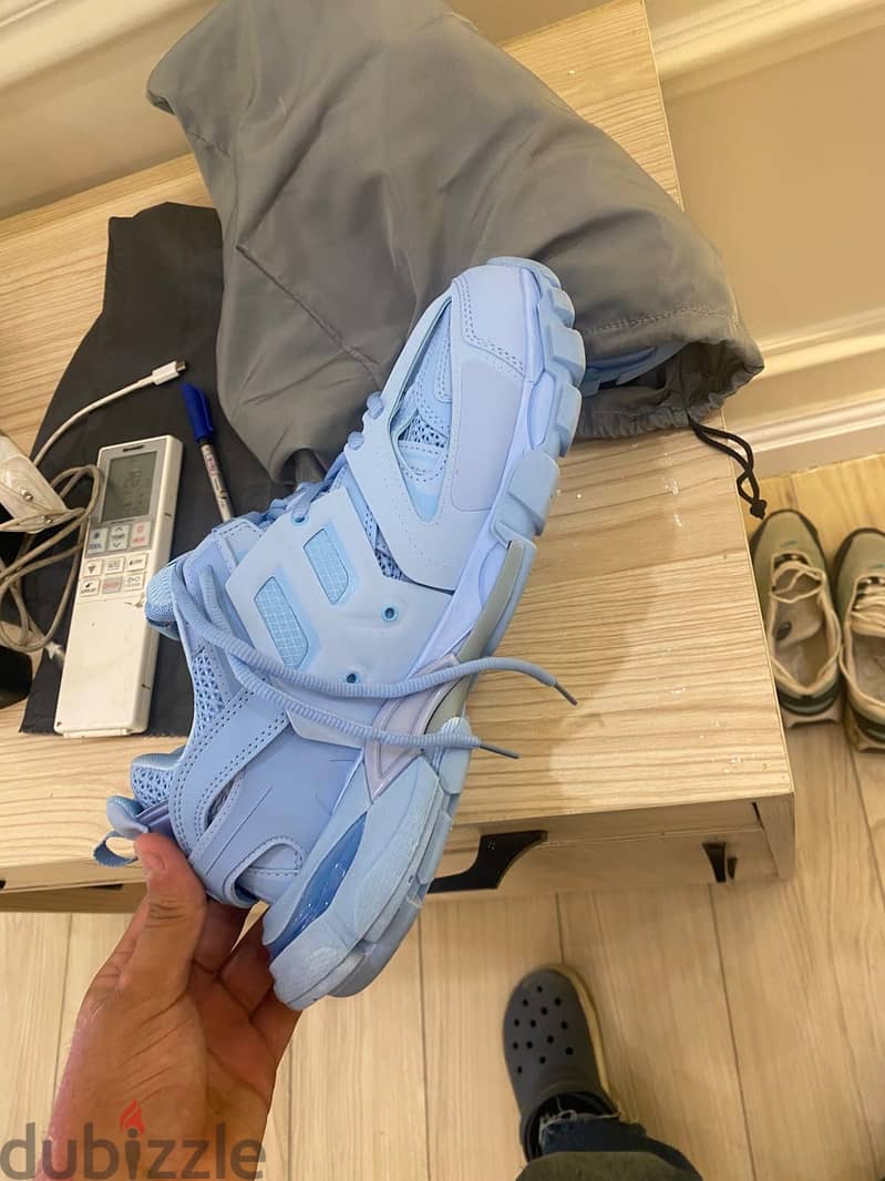 Balenciaga track 2