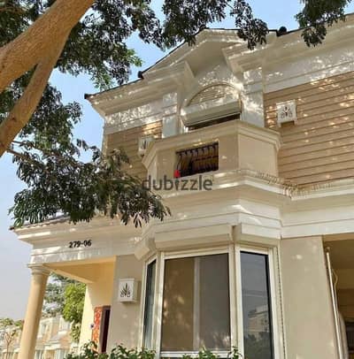 اخر فيلا بسعر اللونش فرصه استثمار او سكن قويه جدا الفيلا متشطبه استلام فوري بمجرد دفع مليون ونصف فقط متشطبه علي اعلي مستوي بجاردن وحمام سباحه كبيره جد