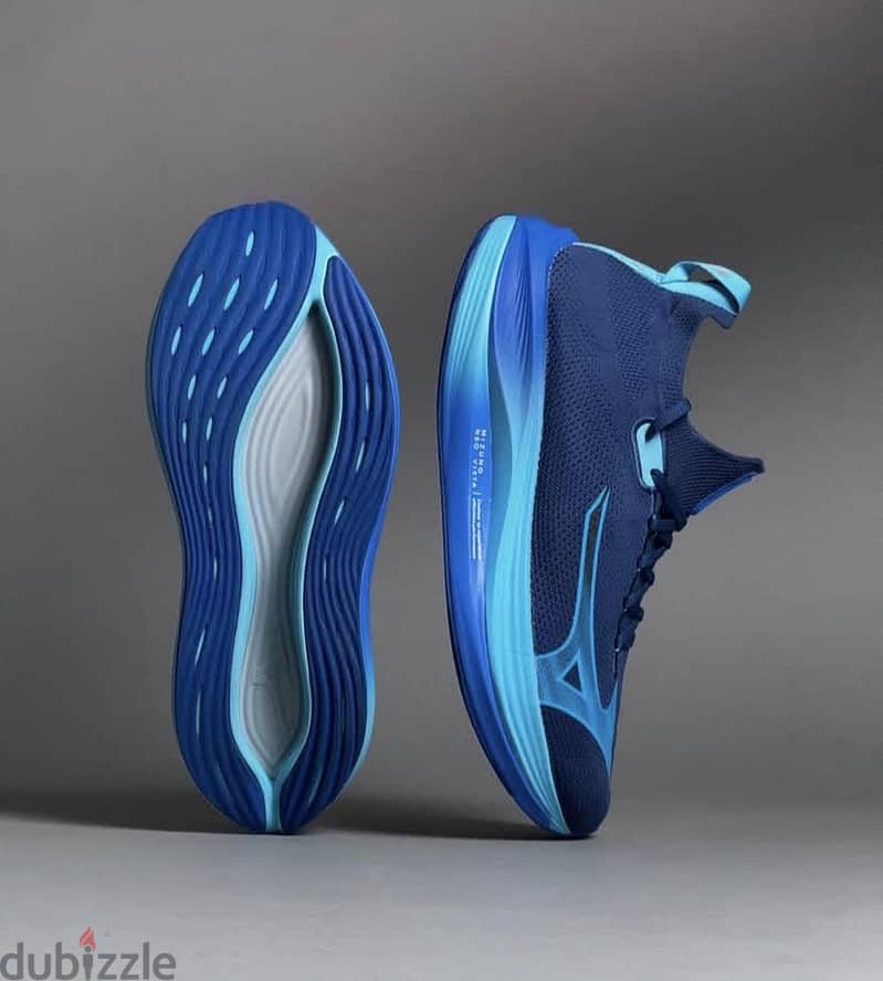 Mizuno Neo vista 7
