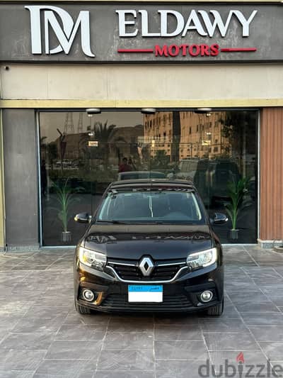 Renault Logan 2022 - للبيع | رينو لوجان 2022 الفئة الثانية أوتوماتيك