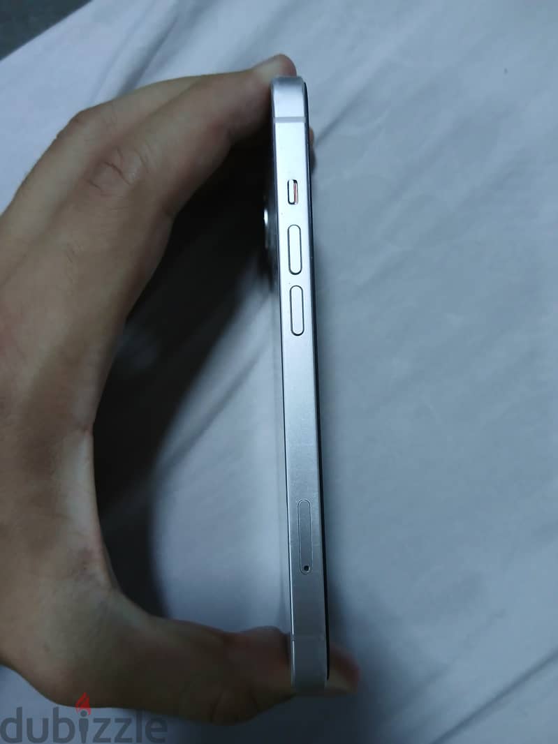 Apple - iPhone 13 8