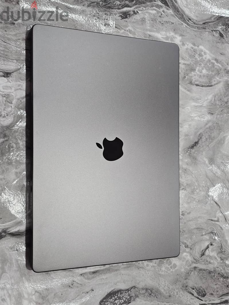 MacBook Pro M3 Max 16inch 36 Ram 1tb 1