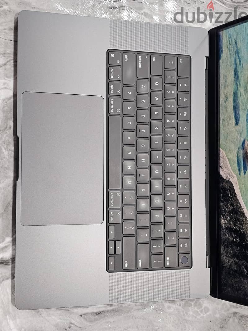 MacBook Pro M3 Max 16inch 36 Ram 1tb 2