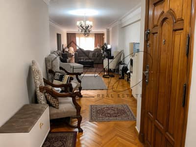 شقة للإيجار السكني في سابا باشا 220م