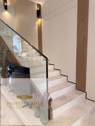 A villa like a palace in D5, Acacia, with a 40% discount on cash, ready for contracting at 3 million.