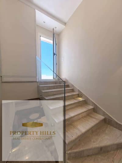 Duplex 4 rooms for sale at the old price in District 5 with installments over 7 years and a down payment of 10%.