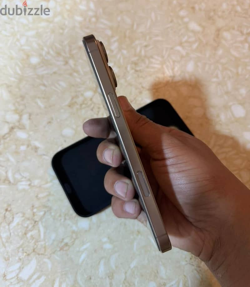 Apple - iPhone 16 Pro Max 4
