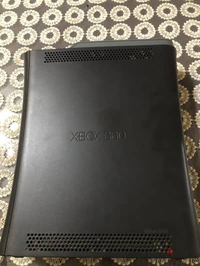 XBOX  360 SLIM 60 GB