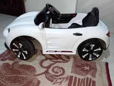 عربيه اطفال كهربائيه