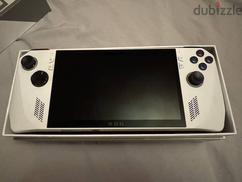 ROG Ally Z1 Extreme Gaming Handheld 1