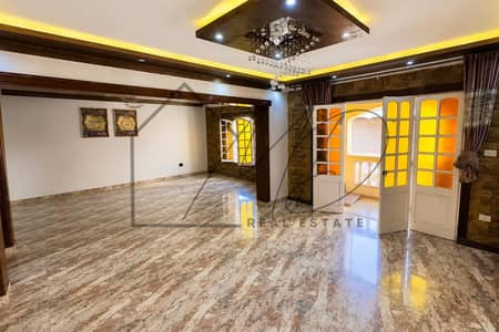 مقر إداري للإيجار 360 في جليم (خطوات للترام)