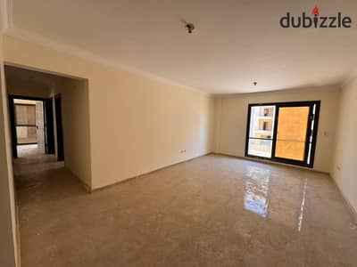130 sqm Fully Finished Apartment for Immediate Delivery at Place Gate, Directly Facing Cairo Gate.