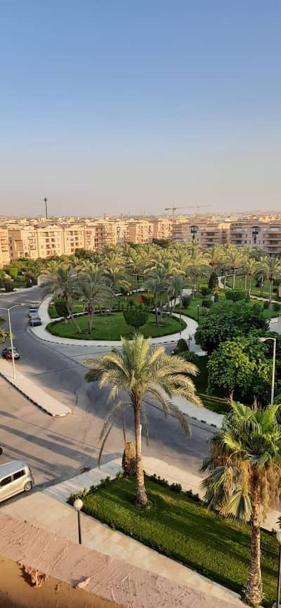 For sale in Al-Rehab, an apartment of 305 meters, facing the garden, ready for transfer and delivery.