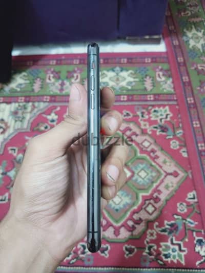 ايفون اكس حاله جيده جدا