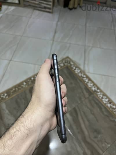 Apple - iPhone 11