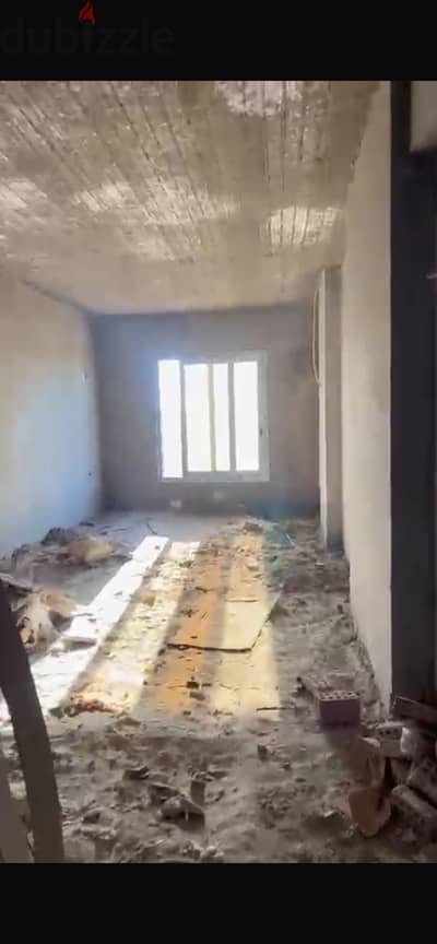شقه مميزه بي كومباوند حي النخيل المحله الكبري تسليم فوري