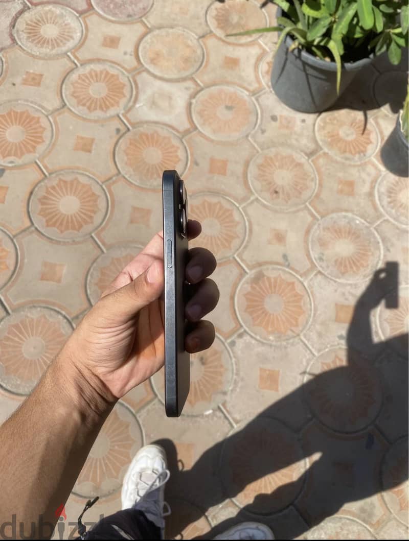 Apple - iPhone 15 Pro Max 3