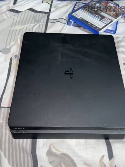 PS4 للبيع