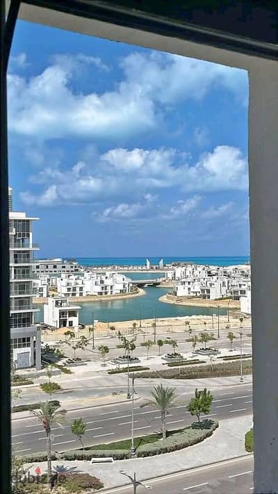 Fully finished chalet for sale at an exceptional price on the North Coast—directly facing the Alamein Towers in Mazarine. Immediate handover; direct s