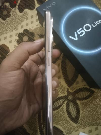 فيفو فى 50        VIVO V50Lite