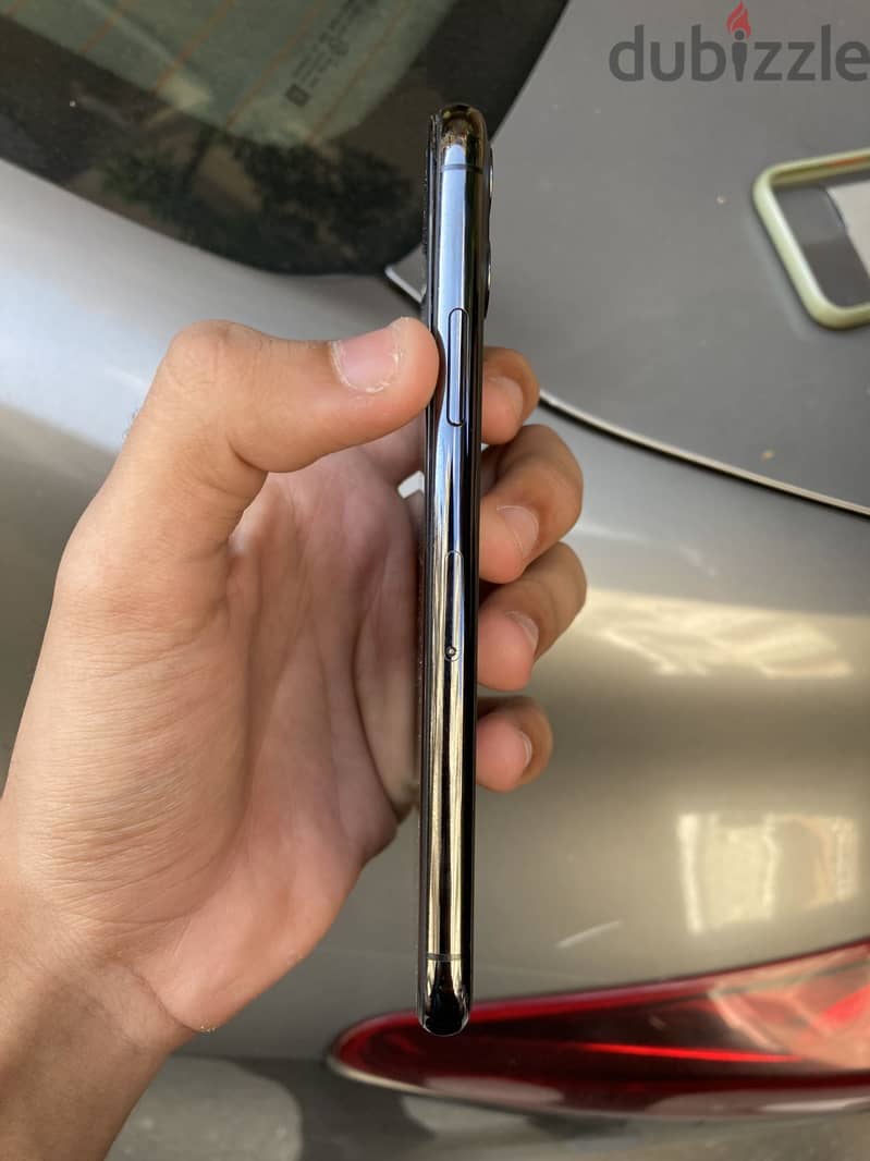 Apple - iPhone 11 Pro 5