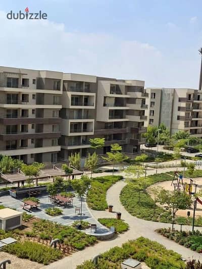 Finished apartment for sale in Palm Hills, one of the most prestigious compounds in 5th Settlement, minutes away from AUC (American University in Cair